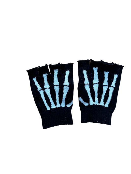 Melody's Skeleton Gloves