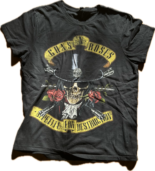 Guns N Roses Tee (worn by Liliac)