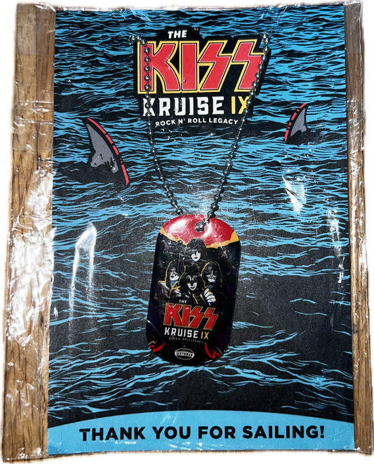 Kiss Kruise Necklace
