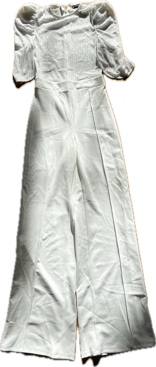 Melody's Full White Outfit